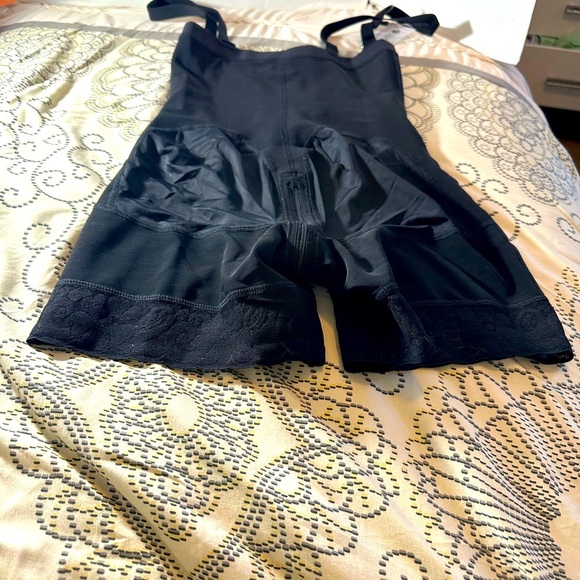 YIANNI - Picture 3 of 6